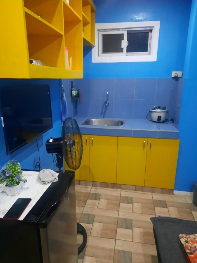 Bluenest Apartment Manila Exteriör bild